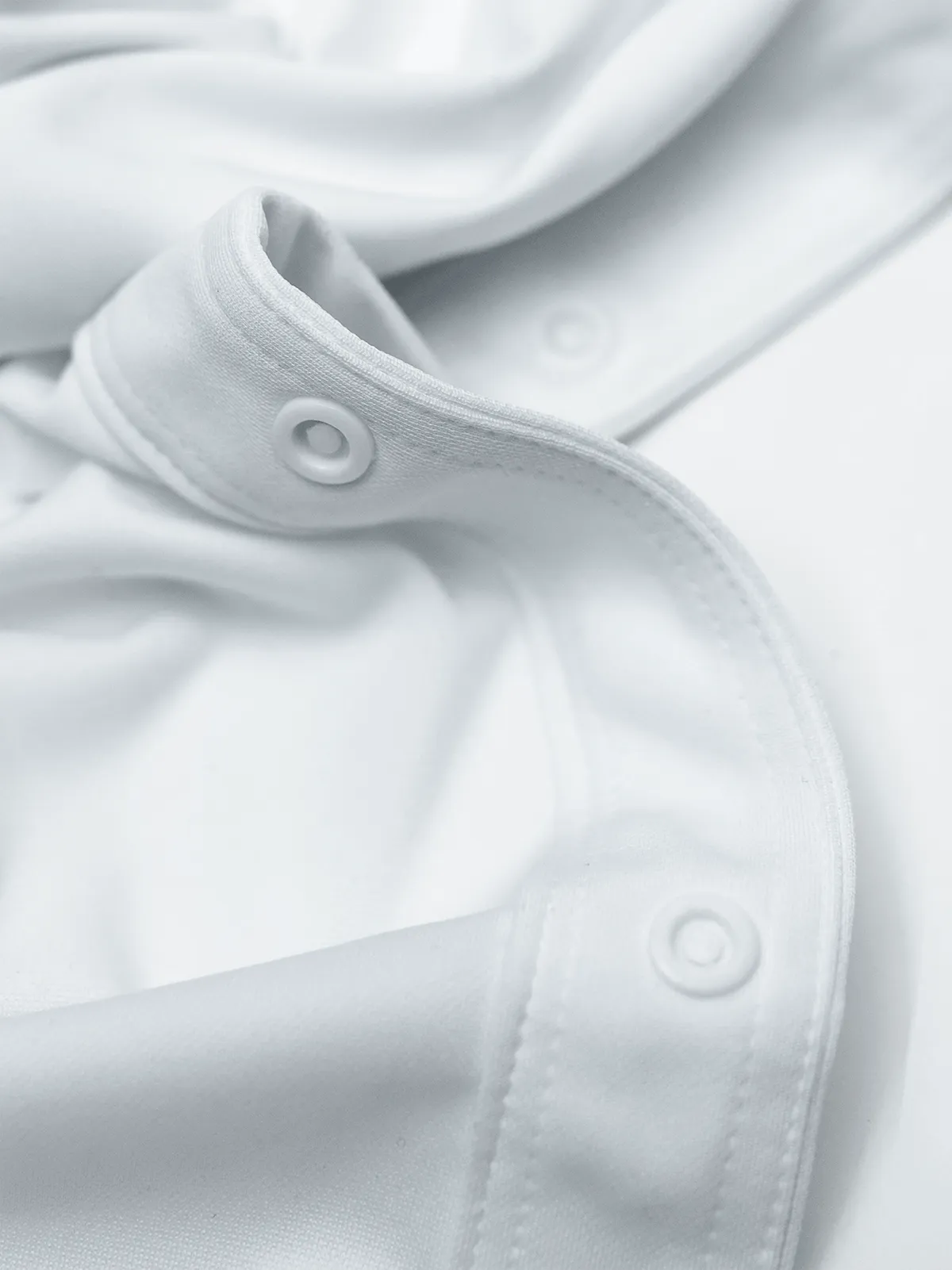 1.0 Collarless Future Short Sleeve - White