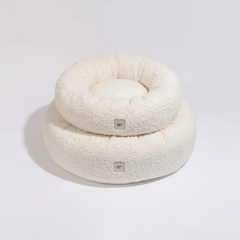 PillowVilla Faux Fur Dog Bed PUFFY